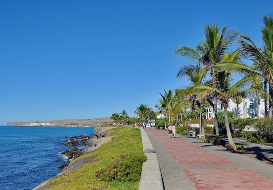 ride segway along Melonera waterfront-min.jpeg
