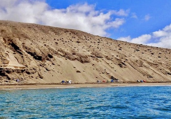 Kayak to remote beaches of Gran Canaria.jpg
