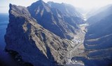 helicopter tour of Gran Canaria mountain ranges and landscape