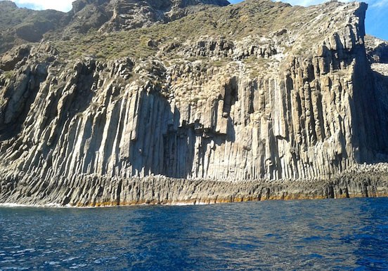 see Los Organos in La Gomera via private boat excursion