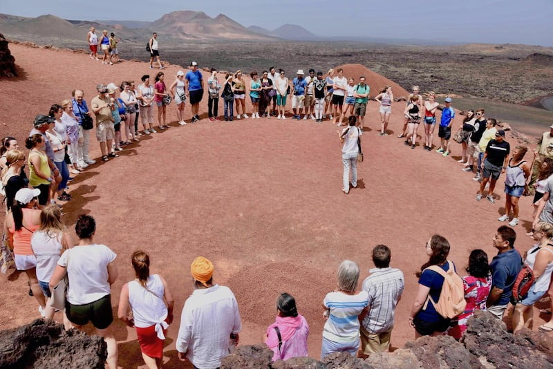 Timanfaya volcanic activity demonstration.jpg
