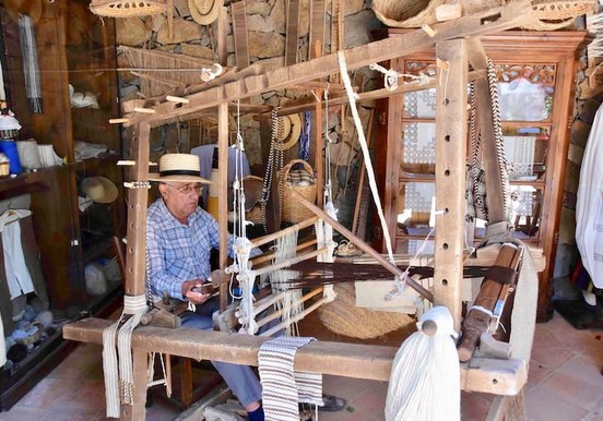 Traditional weaving in Betancuria Fuerteventura.jpg