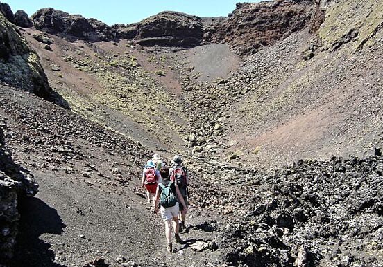 hike tour in Lanzarote volcanic landscapes