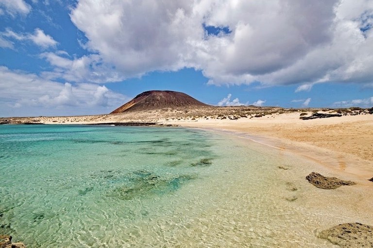 Playa Francesca beach in La Graciosa.jpg