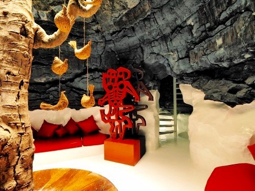 Cesar Manrique Foundation living area.jpg