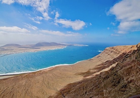 Amazing view from Mirador del Rio Lanzarote.jpg