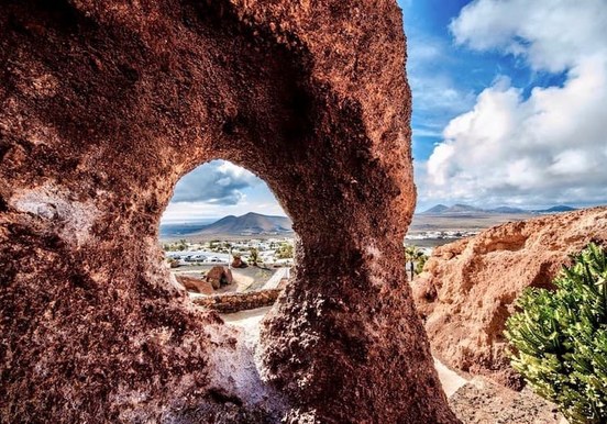 Amazing view of Lanzarote from Lagomar.jpg
