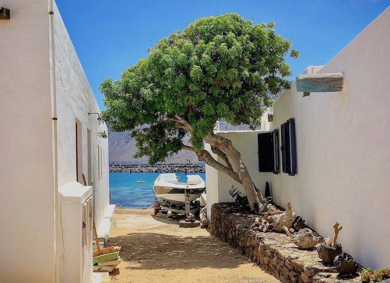 Pretty hamlet of La Graciosa island in Lanzarote.jpg
