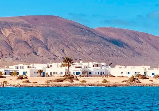 White houses on La Graciosa island.jpg
