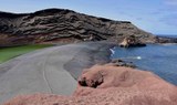 El Golfo coast in Lanzarote.jpg