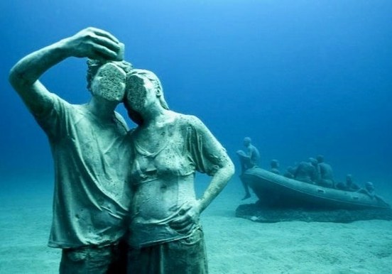 Guided dive in Lanzarote Atlantic Musuem.jpg