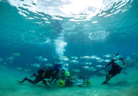 Sea trek for handicaped persons Lanzarote.jpg