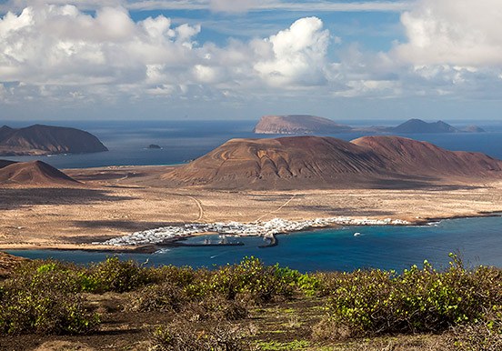 sail to La Graciosa island
