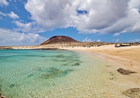 Playa Francesca beach in La Graciosa.jpg