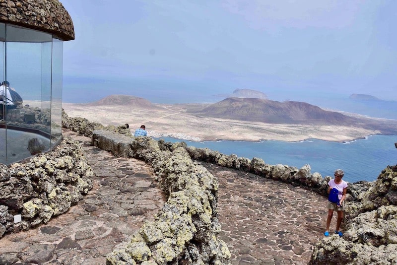 Mirador del Rio viewpoint in Lanzarote.jpg
