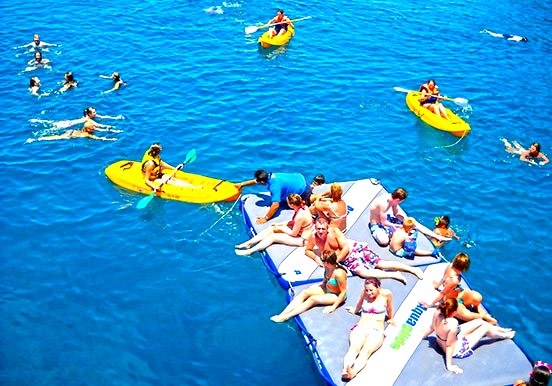 Papagayo sailing with water activities.jpeg