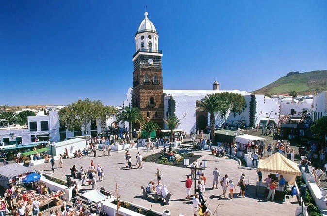 lanzarote-teguise-market-shopping-tour.jpg