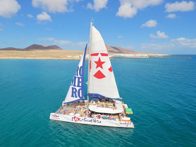Catamaran sailing La Graciosa.jpg