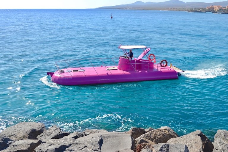 Glass bottom boat Lanzarote.jpg