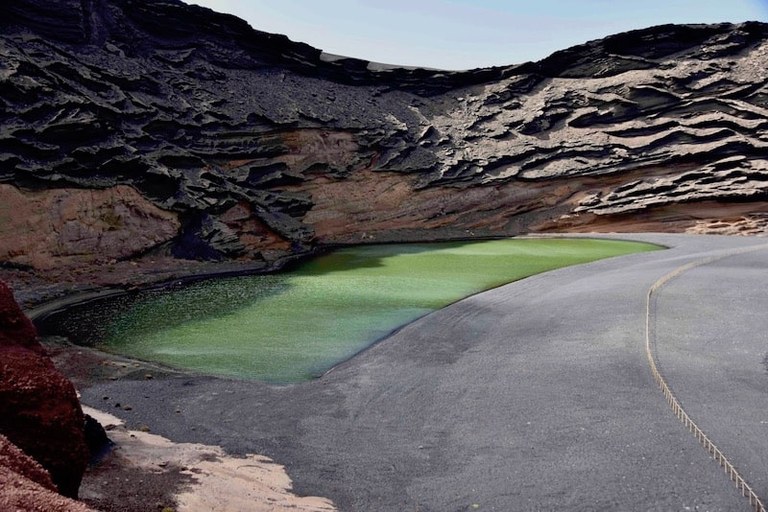 Green lake at El Golfo Lanzarote.jpg
