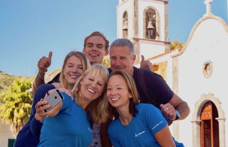 Selfie infront of the church of Santiago del Teide.jpg