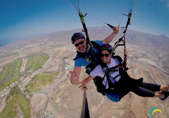 Paragliding in Tenerife south.jpg