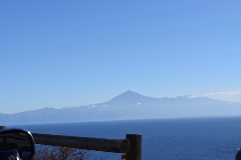 Teide view from La Gomera.JPG