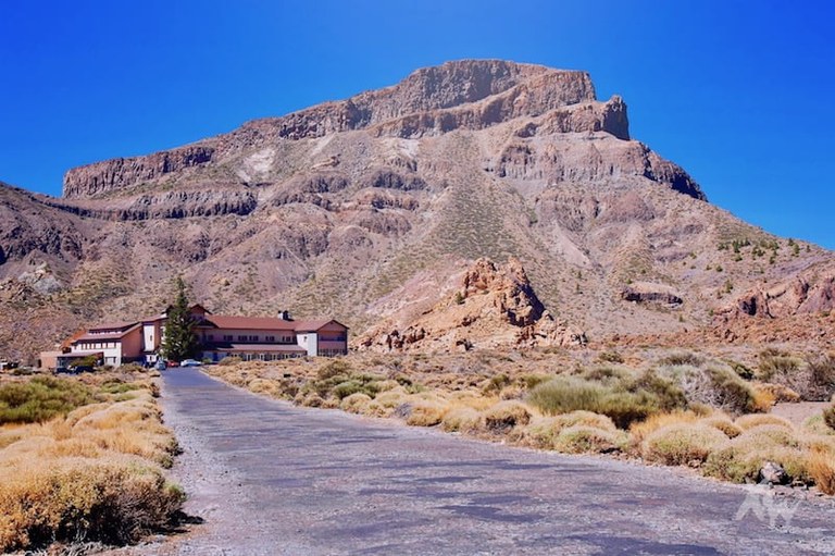 Parador of Teide in Tenerife.jpg