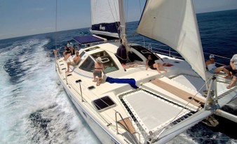 Abrazo Catamaran PRIVATE CHARTER