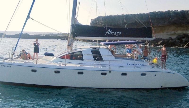 ABRAZO SIDE copy.jpg