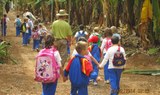 guided tour for children at Finca Las Margaritas