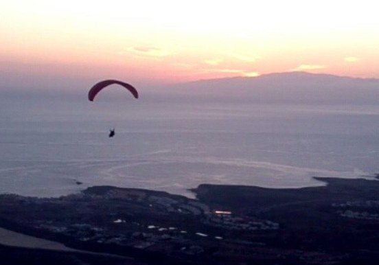 Paragliding Jama San Lorenzo-min.jpg