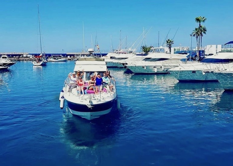 Boat excursion in Playa de las Americas.jpg