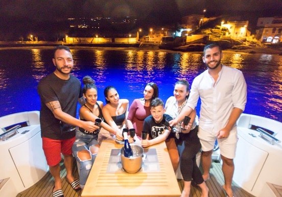 Poker yacht night-min.JPG