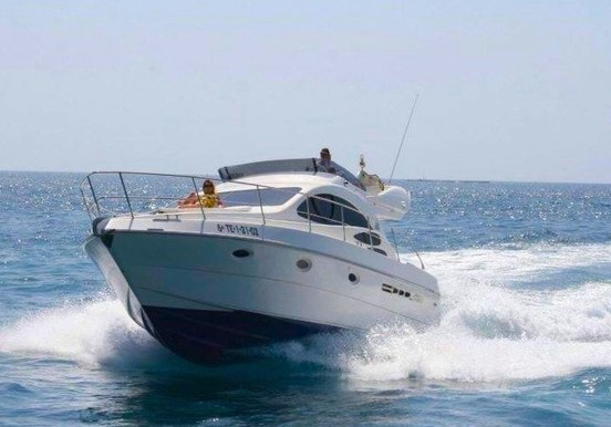Private charter poker yacht tenerife-min.JPG