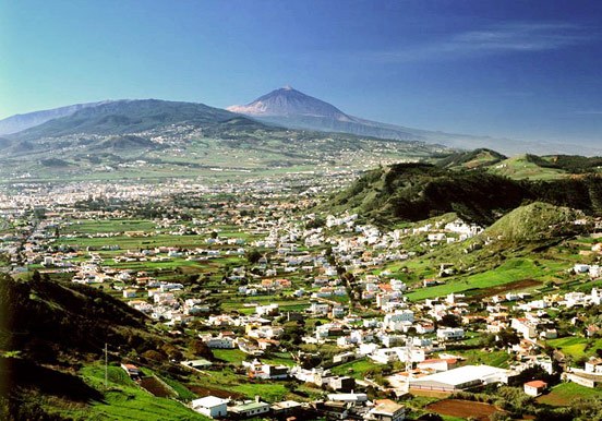 See Mercedes mountains while touring on bus