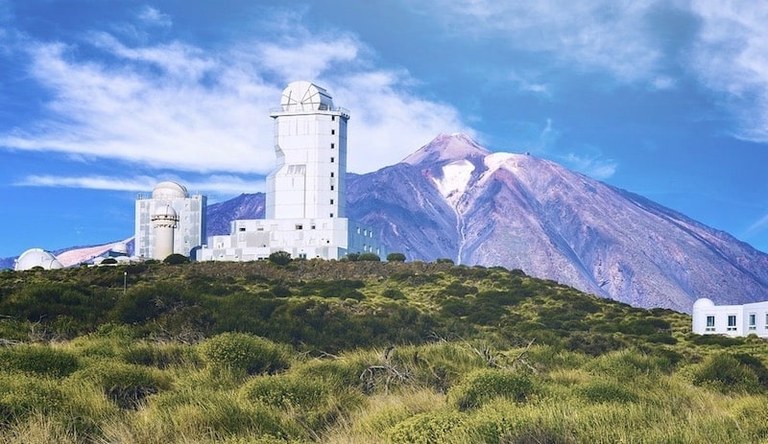 Teide Observatory station in Tenerife.jpg