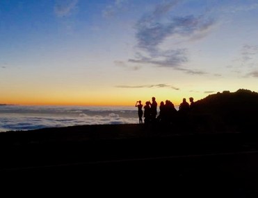 Teide Night Minibus Trip with Sunset and Stargazing