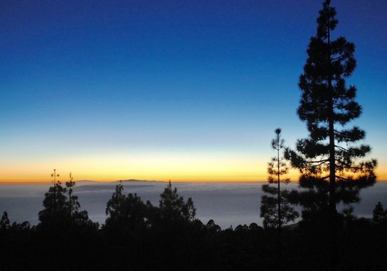 Teide sunset and sea of clouds.jpg