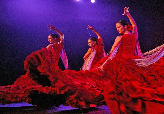 watch flamenco show at Casa Abaco