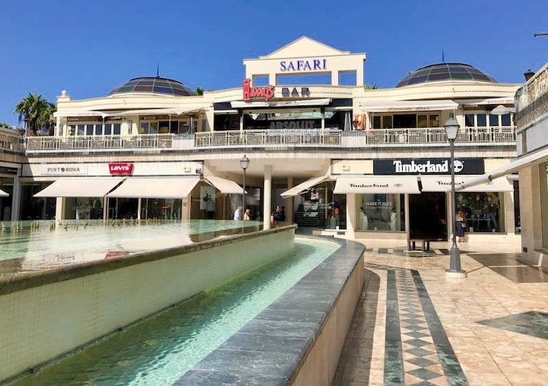 Shopping malls Tenerife south.jpg