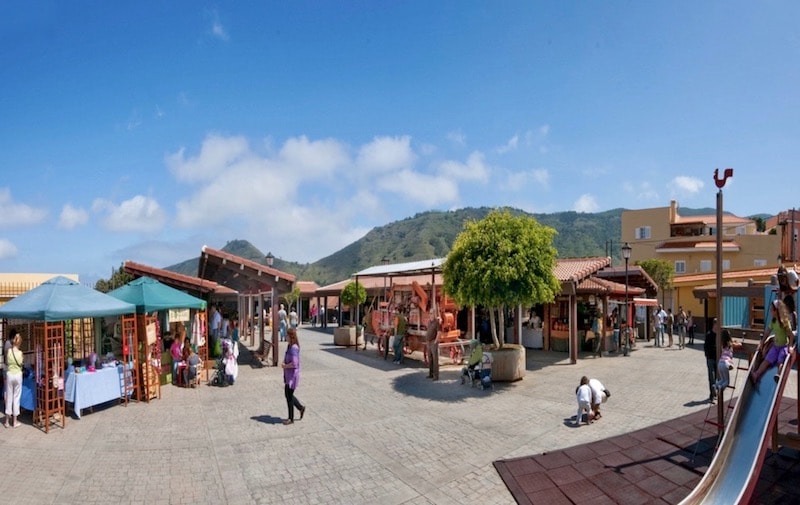 Bus tour Tenerife farmers markets.jpg