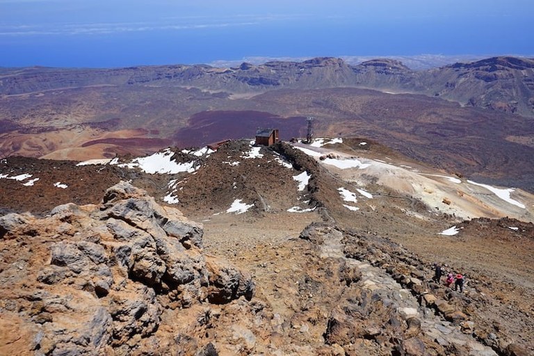 Teide summit hike.jpg