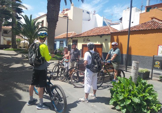 mountain bike tour around Puerto de la Cruz