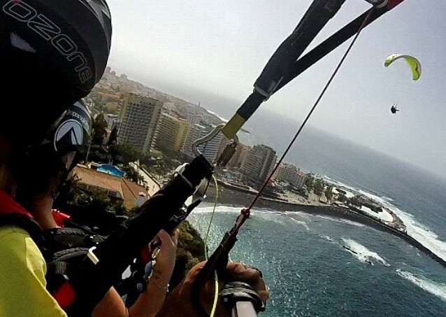 Paraglide over Puerto de la Cruz-min.jpg