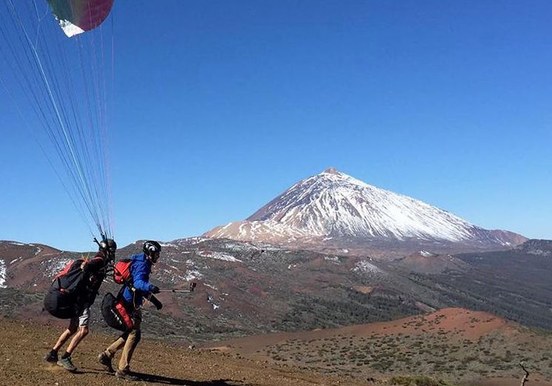 Amazing paragliding from Izaña.jpg