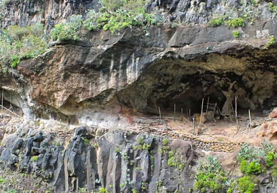 hiking through El Batan
