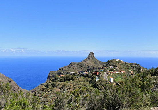 see Tenerife coast through hiking via El Batan route