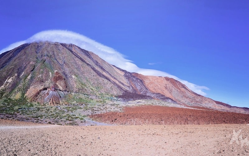 Pico Teide covered by the snow.jpg