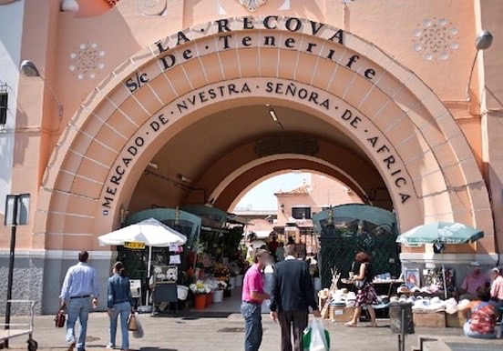 Señore de Africa market Santa Cruz Tenerife.jpg